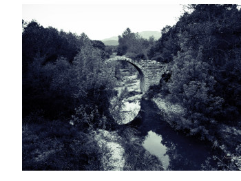 Œuvre contemporaine nommée « visage dans un pont romain », Réalisée par WILLIAMSPHOTOGRAPHIE