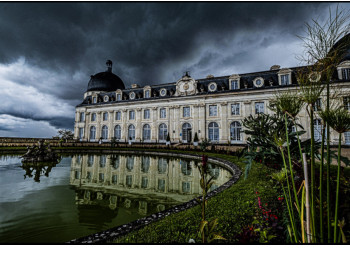 Œuvre contemporaine nommée « Château tourmenté », Réalisée par JOSé BERTHEUIL