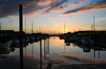 Œuvre contemporaine nommée « Coucher de soleil au port ostreicole d'Andernos les Bains 1 », Réalisée par MARIE LABARTHE-PON