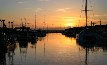 Œuvre contemporaine nommée « Coucher de soleil au port ostreicole d'Andernos les Bains 3 », Réalisée par MARIE LABARTHE-PON