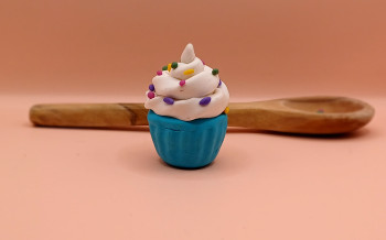 Œuvre contemporaine nommée « Mini cupcake », Réalisée par ROM KLAY