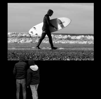 Œuvre contemporaine nommée « Surfer solitaire », Réalisée par CHRISTOPHE BASSET-NETCHAEFF