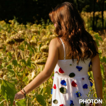 Œuvre contemporaine nommée « ET ELLE S'INITIA AU BONHEUR », Réalisée par PHOTON PHOTOGRAPHIE