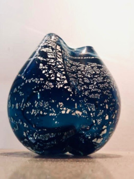 Œuvre contemporaine nommée « Vase Coco SEED MM », Réalisée par CYRIL-JOHN ROUSSEAU GLASS DESIGN