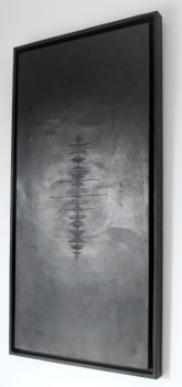 Œuvre contemporaine nommée « Silence Totem II », Réalisée par MATHILDE LEFORT