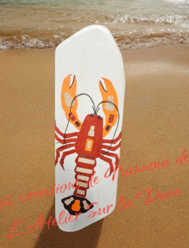 Œuvre contemporaine nommée « panneau homard rouge en cuir », Réalisée par NANNOUE