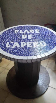 Œuvre contemporaine nommée « Place de l'apéro », Réalisée par REMS