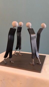 Œuvre contemporaine nommée « LES RÉSIGNÉS », Réalisée par YERBANGA SCULPTURE