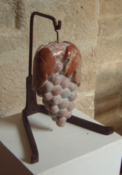 Œuvre contemporaine nommée « Grappe de raisin », Réalisée par MARCEL PERRIN