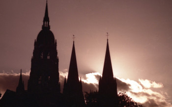 Œuvre contemporaine nommée « Cathédrale de Bayeux (contre-jour) », Réalisée par SARCIE