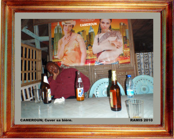 Œuvre contemporaine nommée « Cameroun, couver sa bière 2010 », Réalisée par EMILE RAMIS