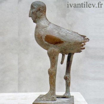 Œuvre contemporaine nommée « homme-oiseau (pièce : 2/8) », Réalisée par IVAN TILEV