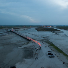 bridge-of-the-mont-saint-michel-by-night-33