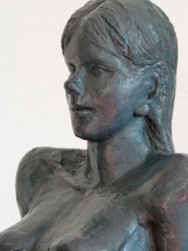 claudia-statue-sculpture-terre-cuite-art-du-nu-design-couleur-bronze