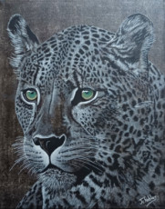 leopard-tres-attentif-au-realisme-saisissant