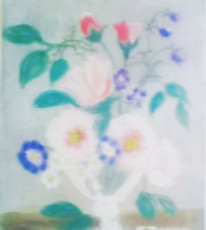 le-vase-transparent-aux-roses-pastellisees-douces