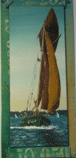 un-vieux-greement-vert-aux-voiles-cachou