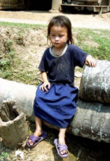 enfant-lu-nord-laos