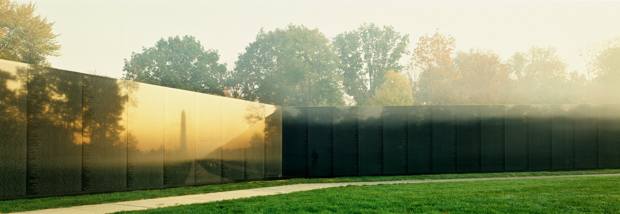 Maya Lin – « The Vietnam Veterans Memorial » 