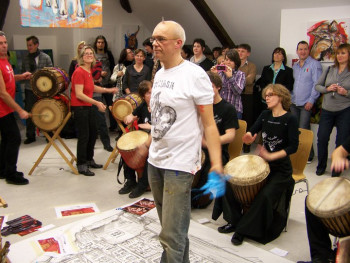 Œuvre contemporaine nommée « Nuit féline avec le groupe TAKUNDE », Réalisée par WEITEN - DE WAHA